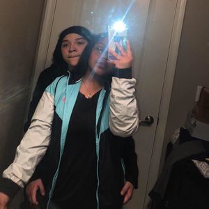 Meet your Posher, Belle